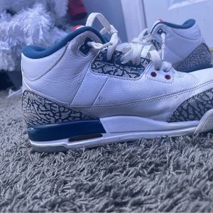 true blue jordan 3